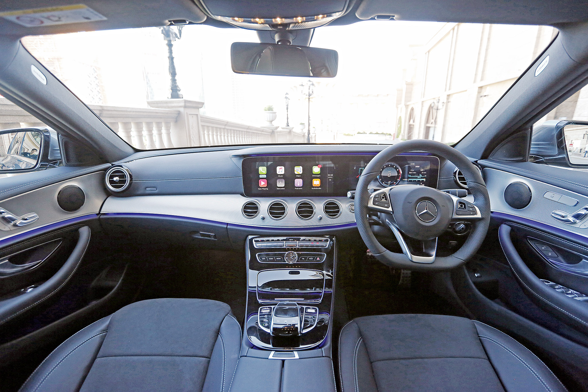 E200